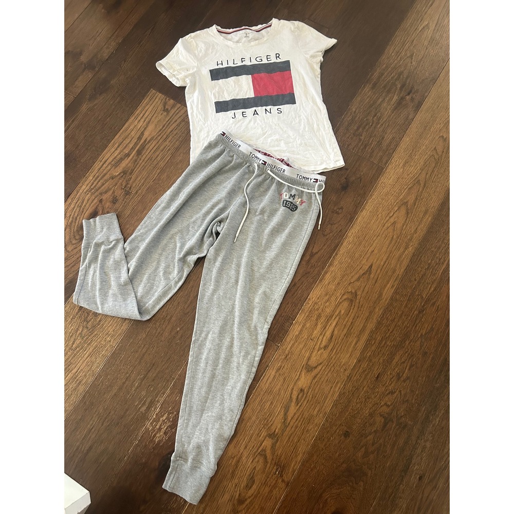 Tommy Hilfiger Jeans Womens 2 Piece Lounge Set Logo T-Shirt and Joggers Gray M